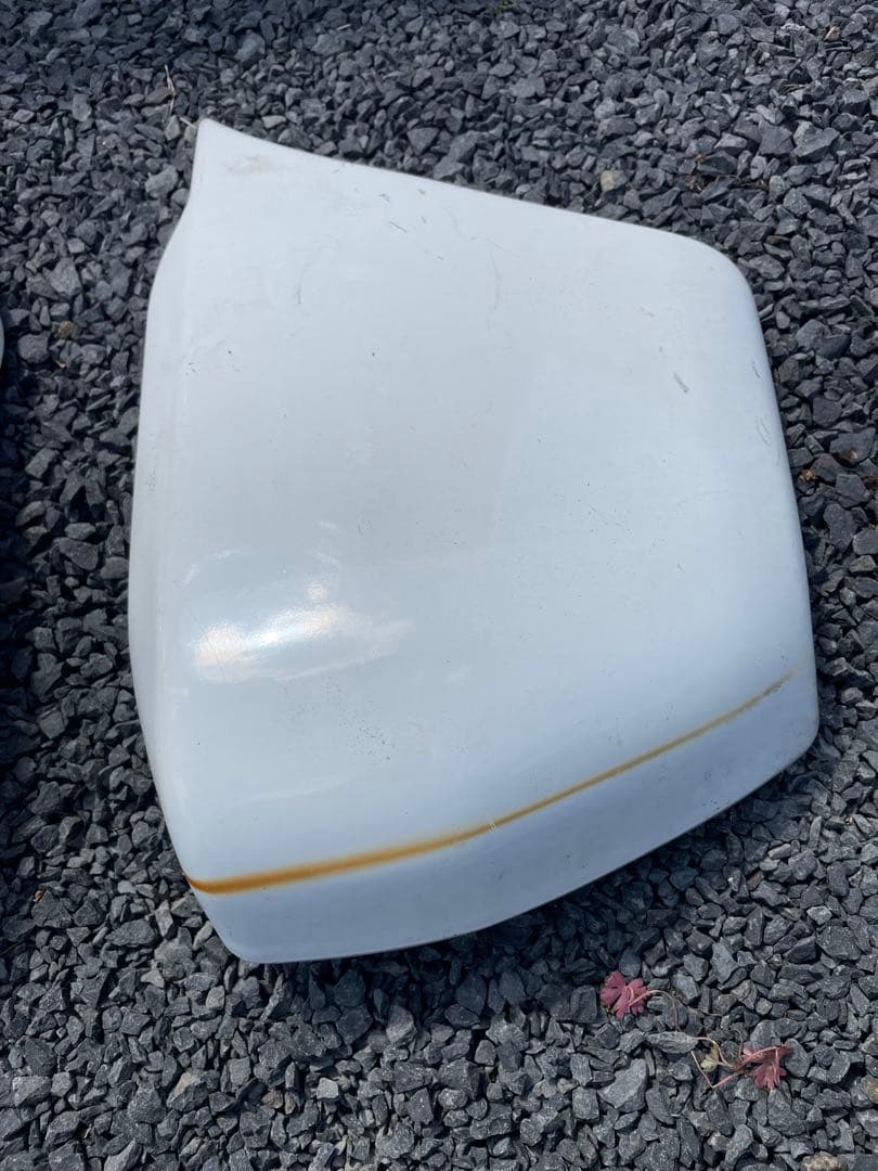 希少　トヨタデリボーイKXC 10Vフロントバンパーコーナーカバー左右中古