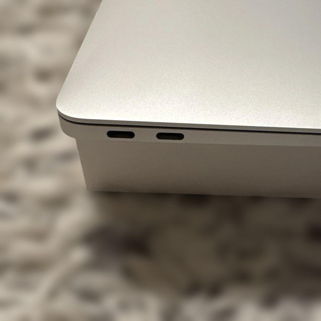 MacBook Air M1 シルバー 8GB/256GB