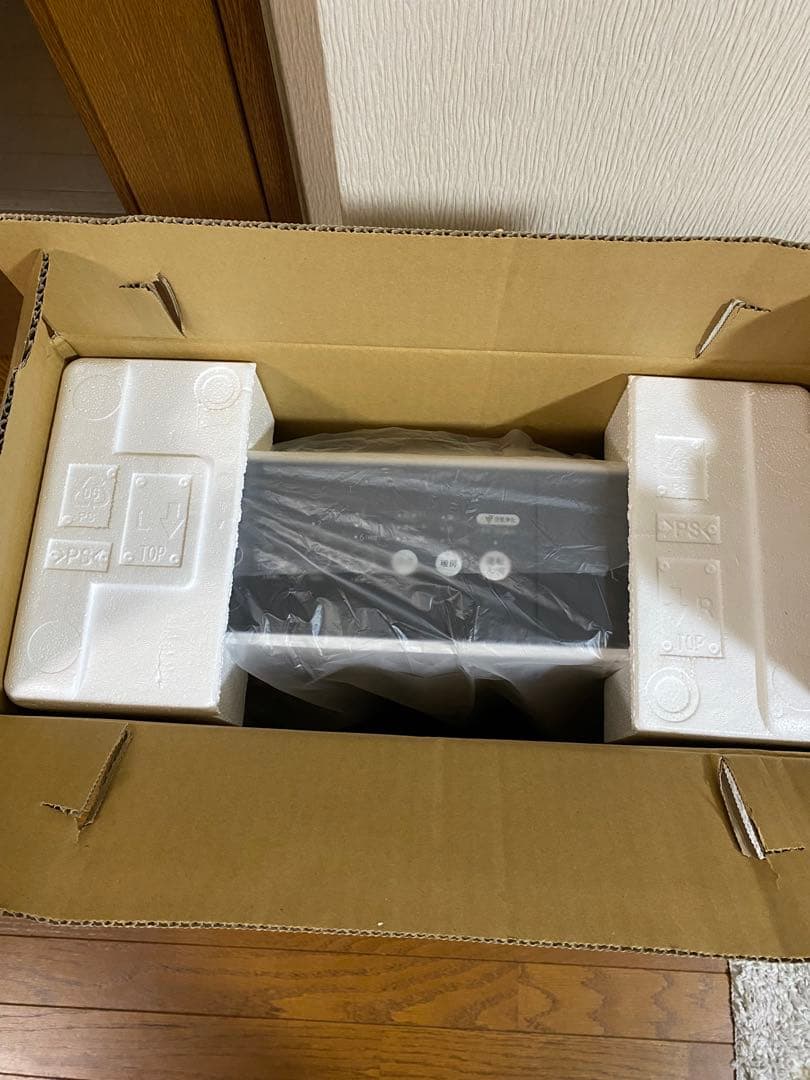 2024年製　シャープ 加湿セラミックファンヒーター HX-SK12-W