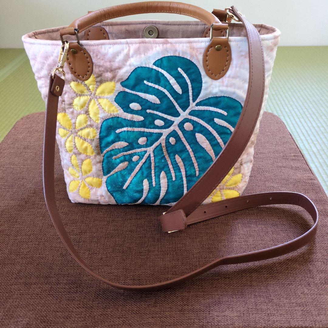 モンステラのハワイアンキルトバッグ　ハンドメイド