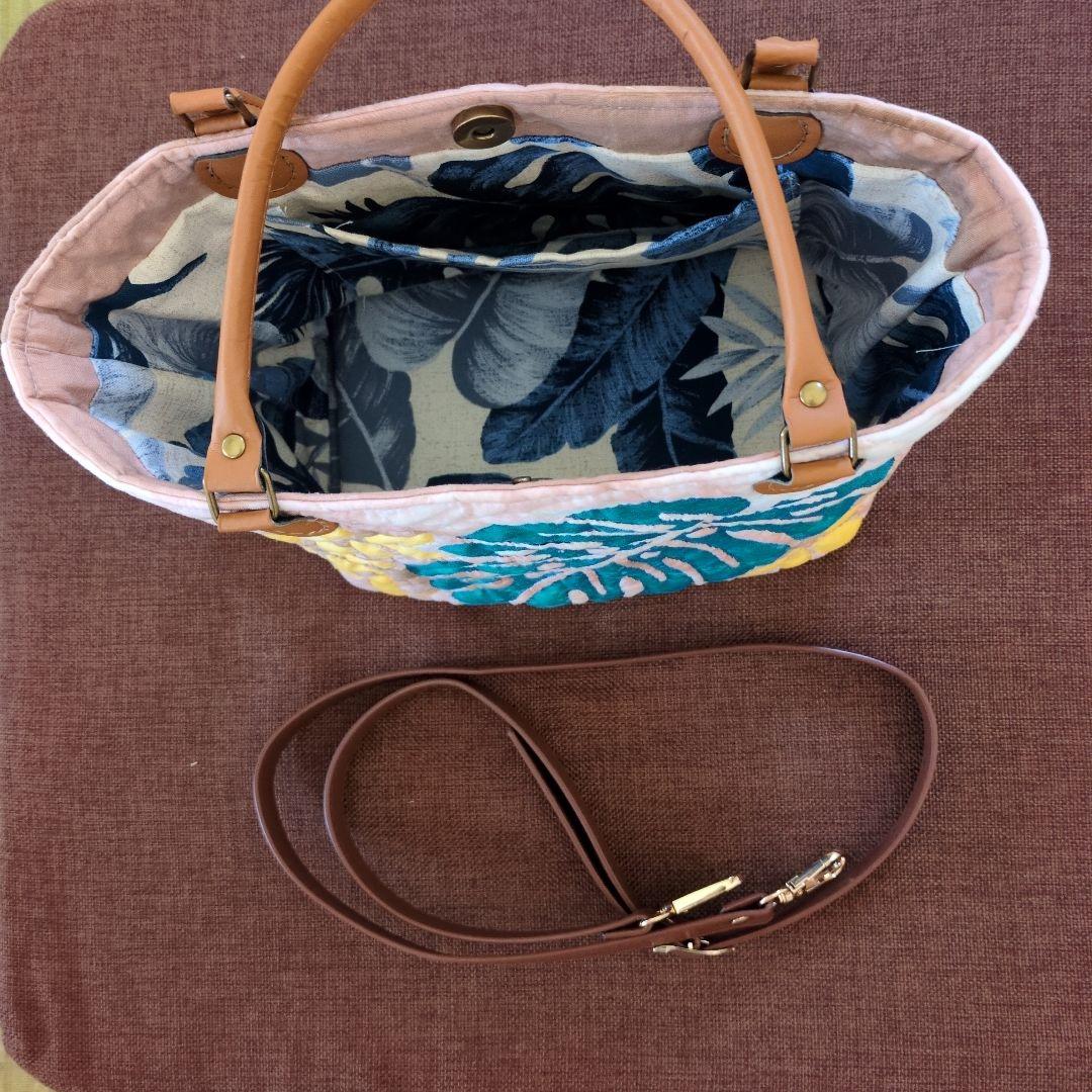 モンステラのハワイアンキルトバッグ　ハンドメイド