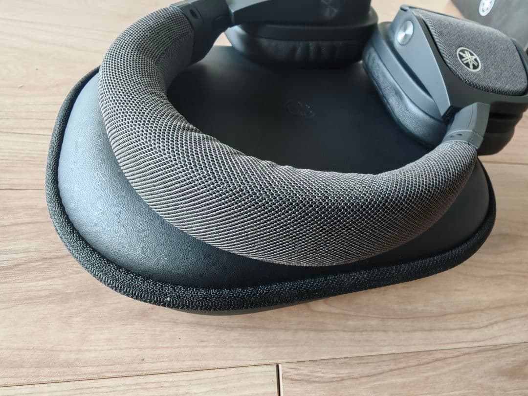 Yamaha ヤマハ YH-L700 ワイヤレスサラウンドヘッドホン 専用ケース