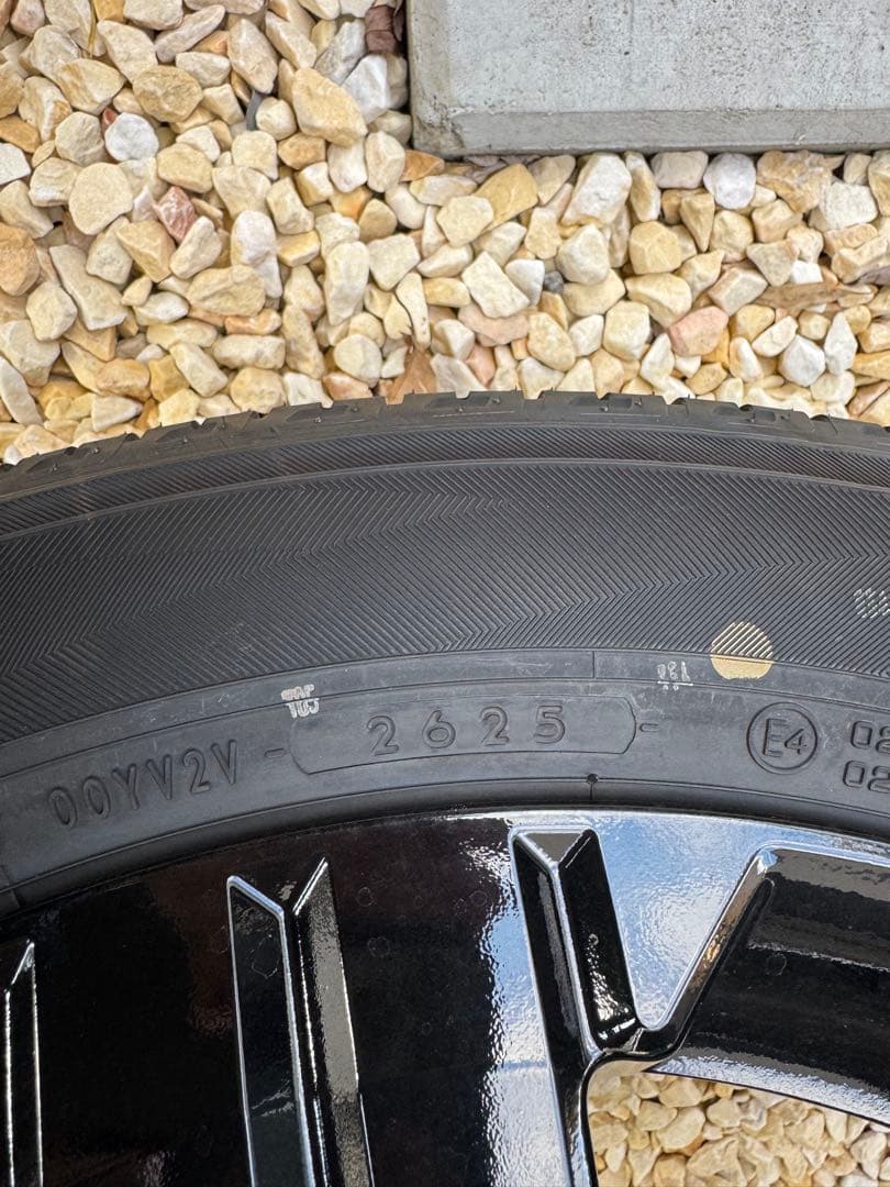 デリカD5 後期　純正タイヤホイールセット　引き取り限定