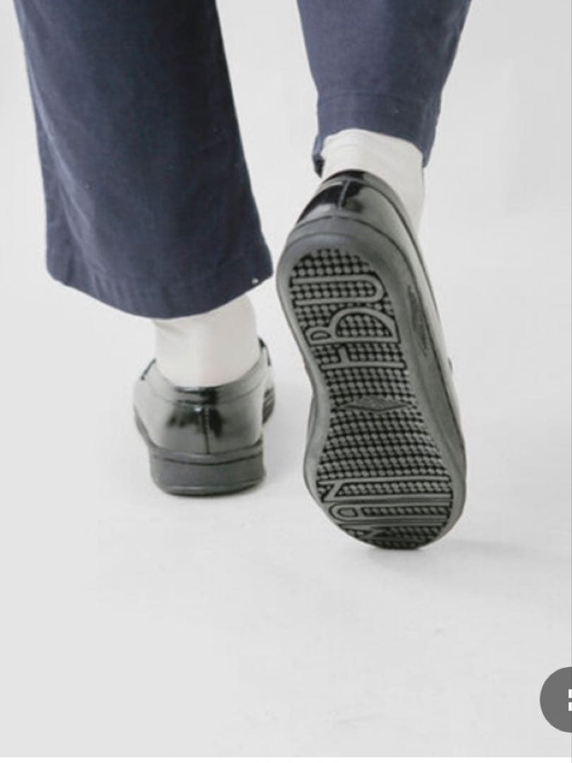 MANEBU｜フェイススキンレザーペニーローファー“VOVO”