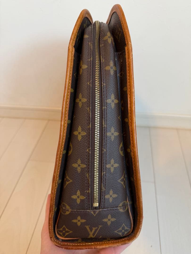 ルイ・ヴィトン　ビジネスバッグ