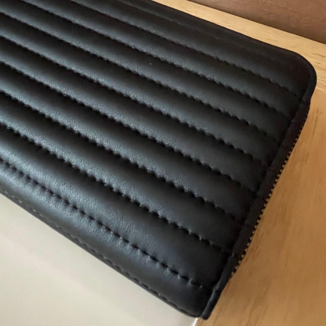 【真理です】　ディーゼル　レザー 長財布　メタル ロゴ チャーム　ブラック