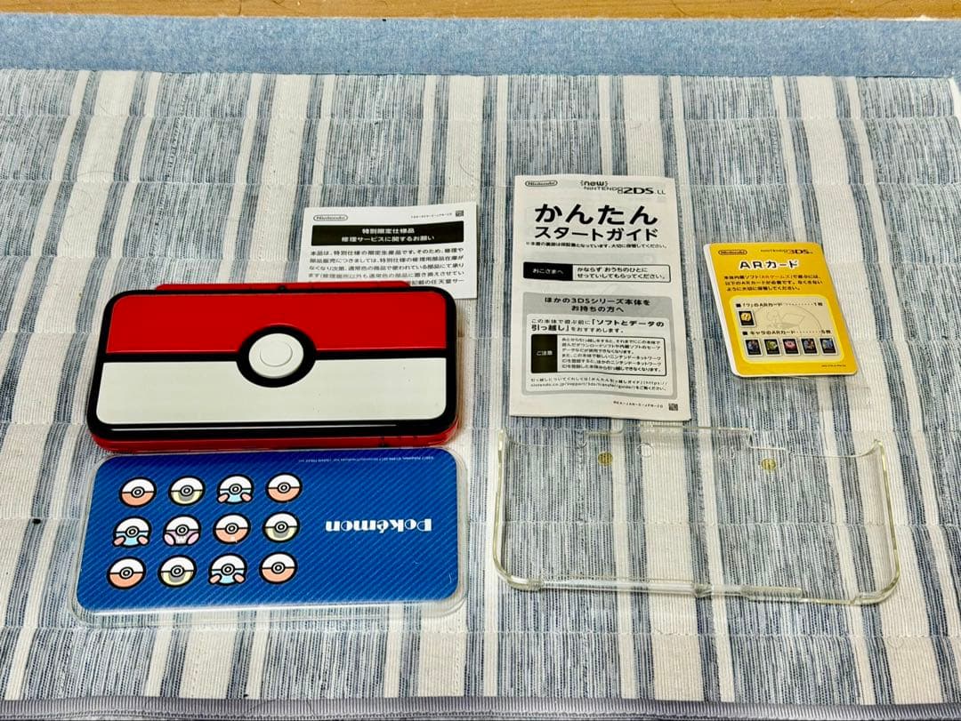 2DS ll 本体　モンスターボール エディション +ポケモンの6個セット