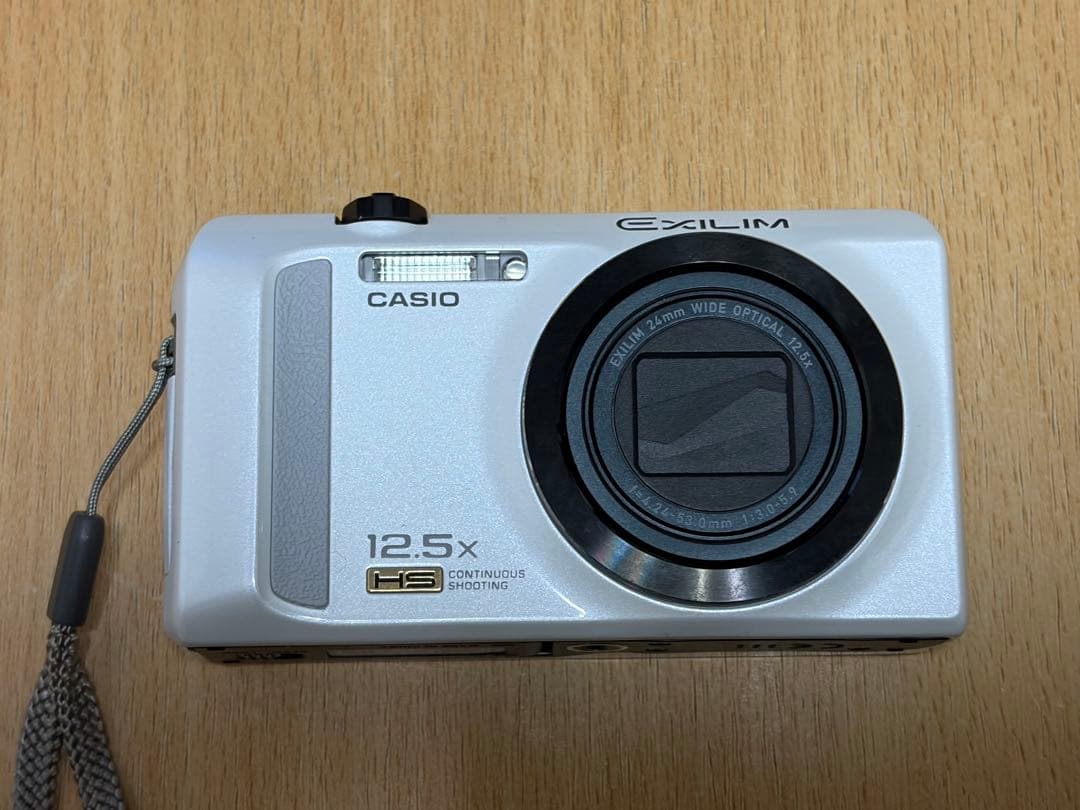 カシオ デジタルカメラ CASIO EXILIM EX-ZR200 ホワイト 箱