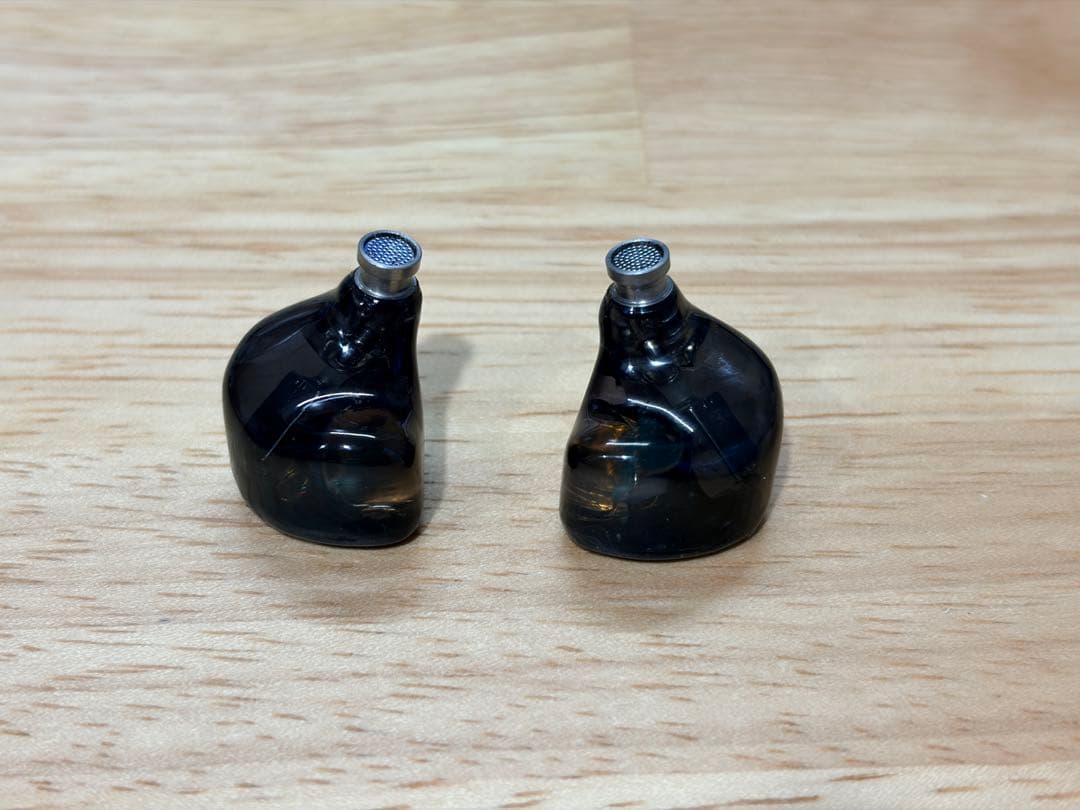 イヤホン SeeAudio Bravery