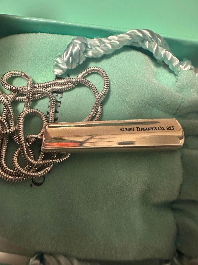 Tiffanyナローバーネックレス