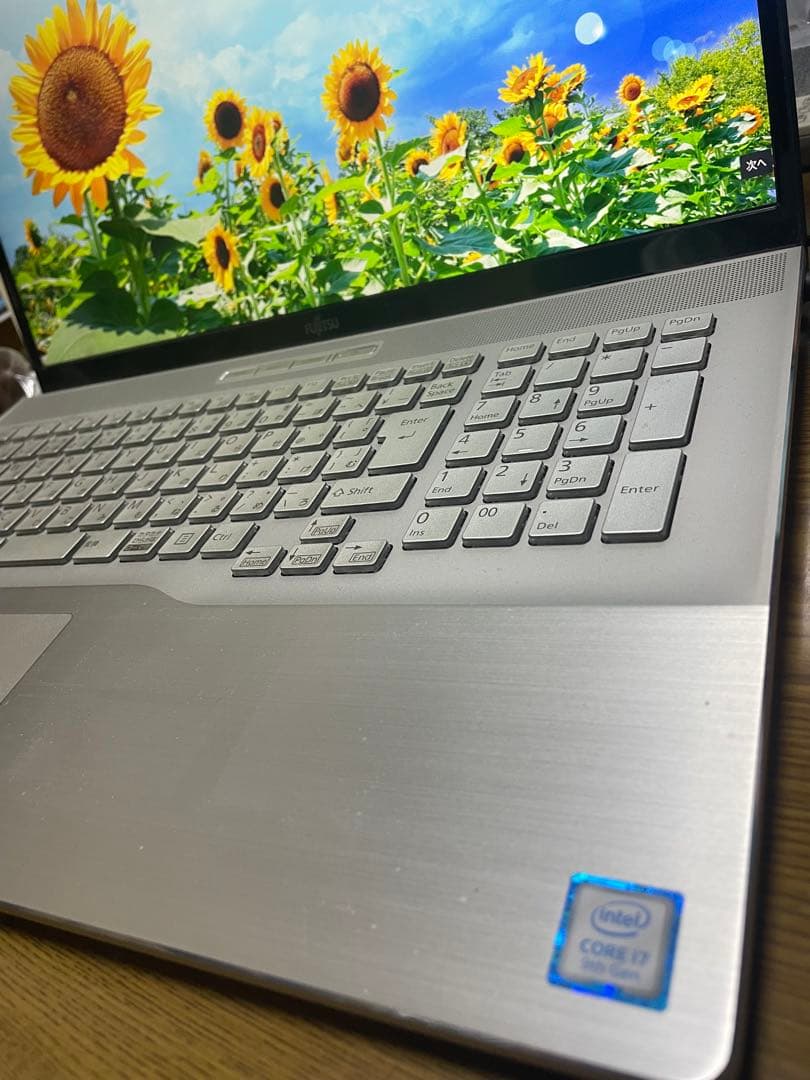 ノートパソコン　Core i7-9750H