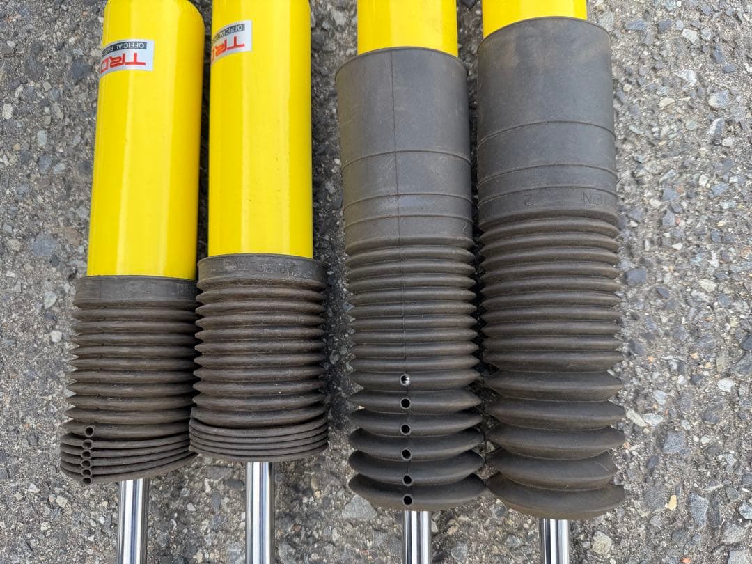 TRD トヨタ 200系ハイエース ショックアブソーバー　2WD