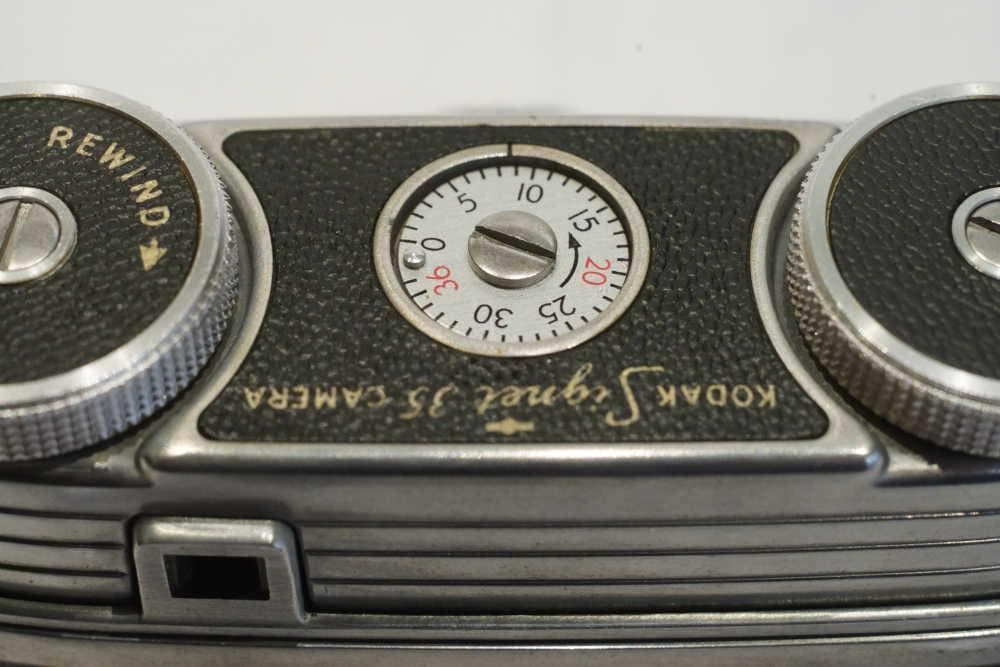 ま*様 めちゃカワイイ！コダックシグネット35　希少純正ケース付き　動作確認・試