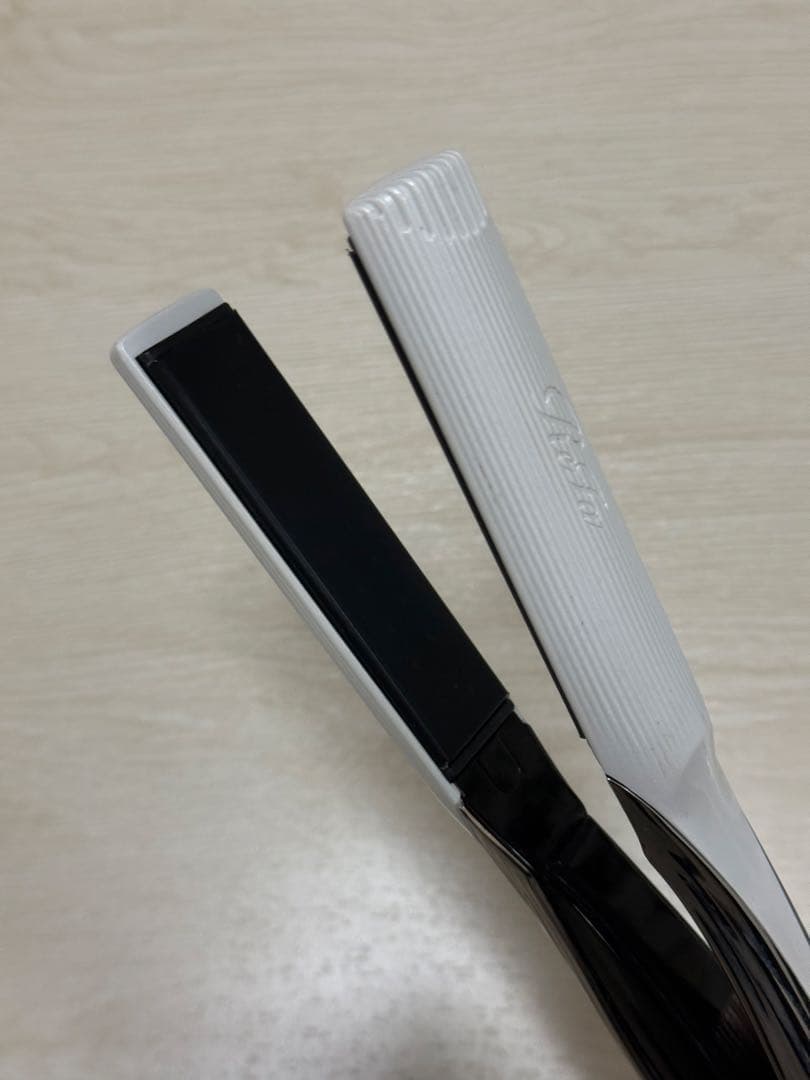 ReFa ストレートヘアアイロン RE-AC02A