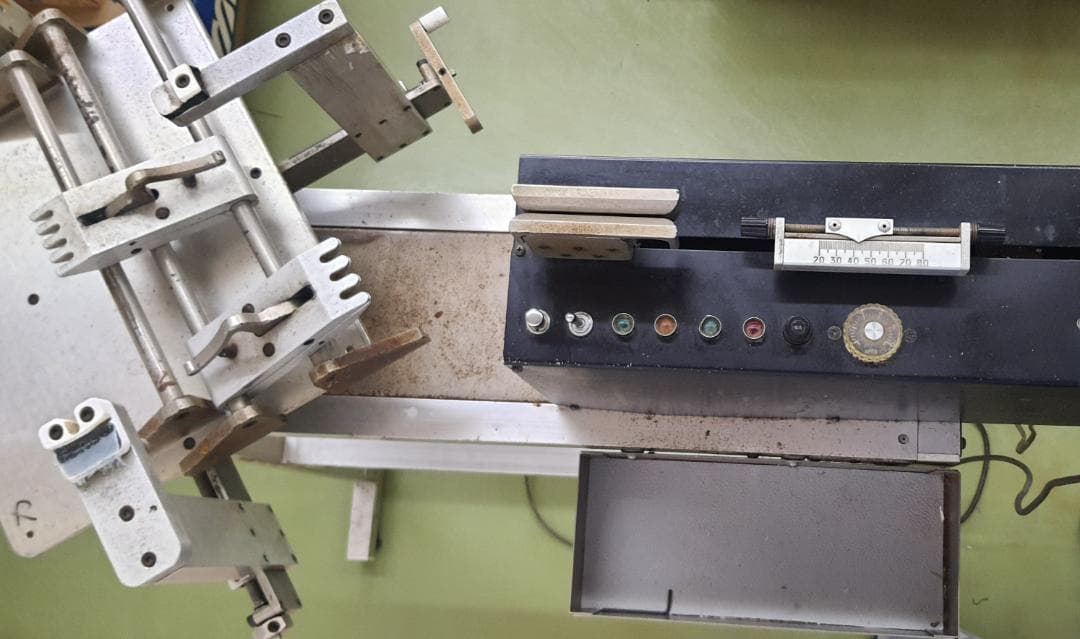 ココ【ジャンク品】ガット張り機　ストリングマシーン アシックス製