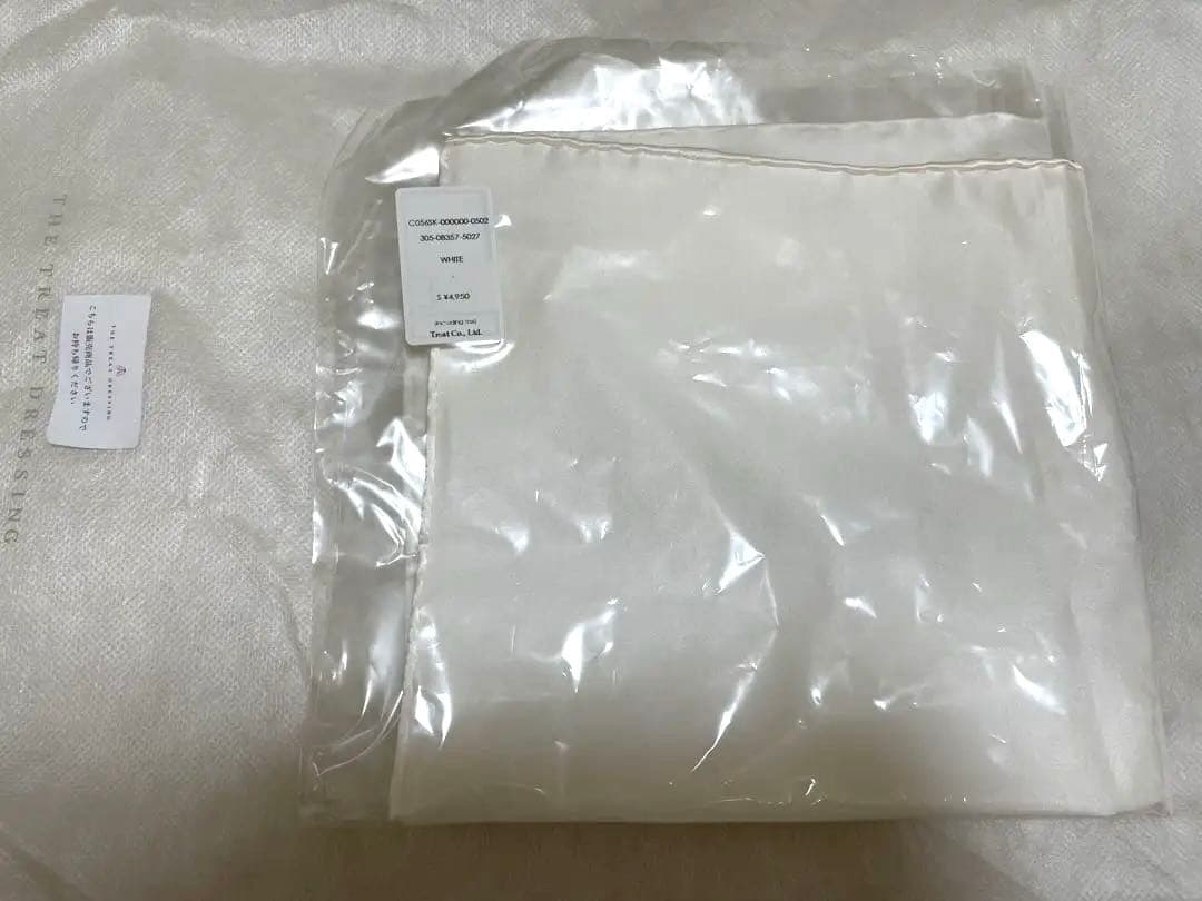 トリートドレッシング　新郎　蝶ネクタイ　カフス　チーフ　小物