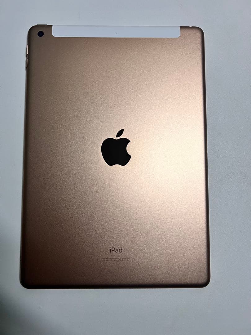 Apple iPad 第8世代　32G