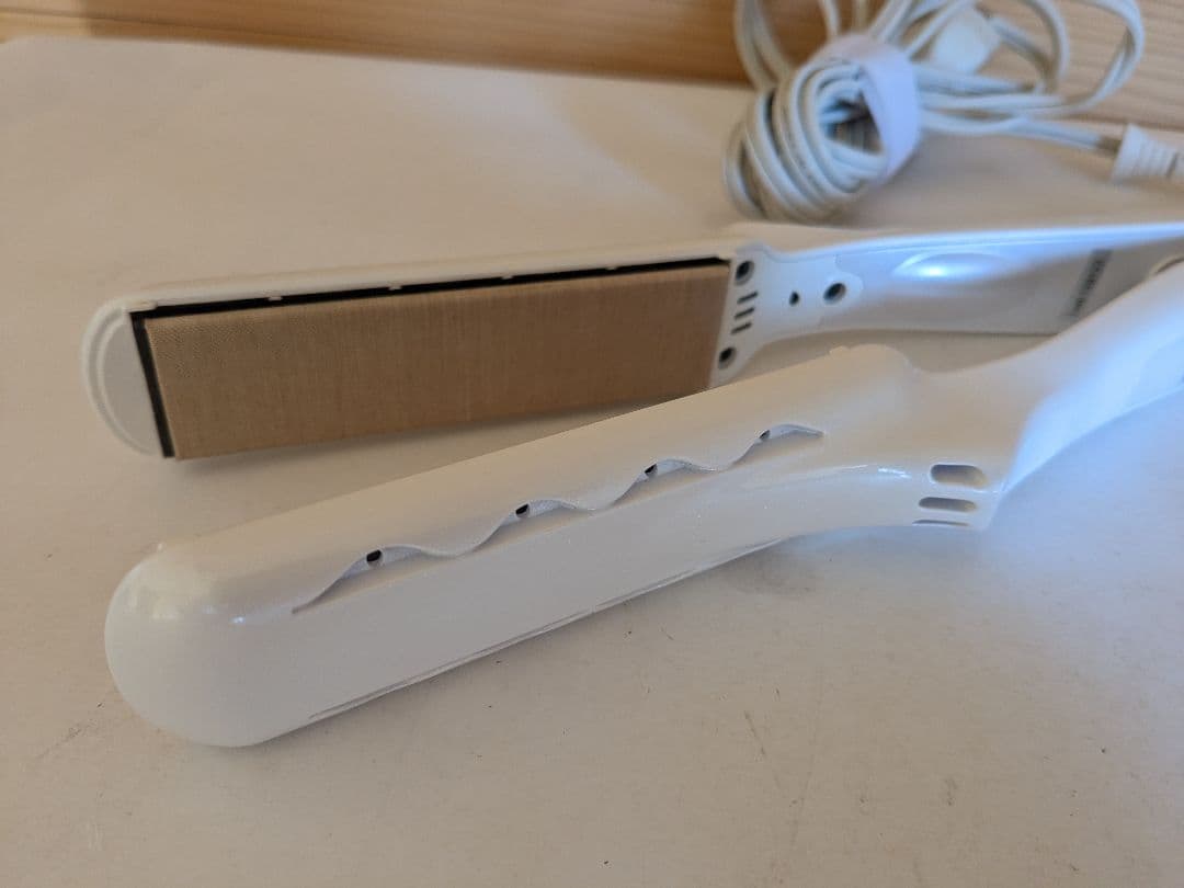 絹女 KINUJO ストレートヘアアイロン LM-125