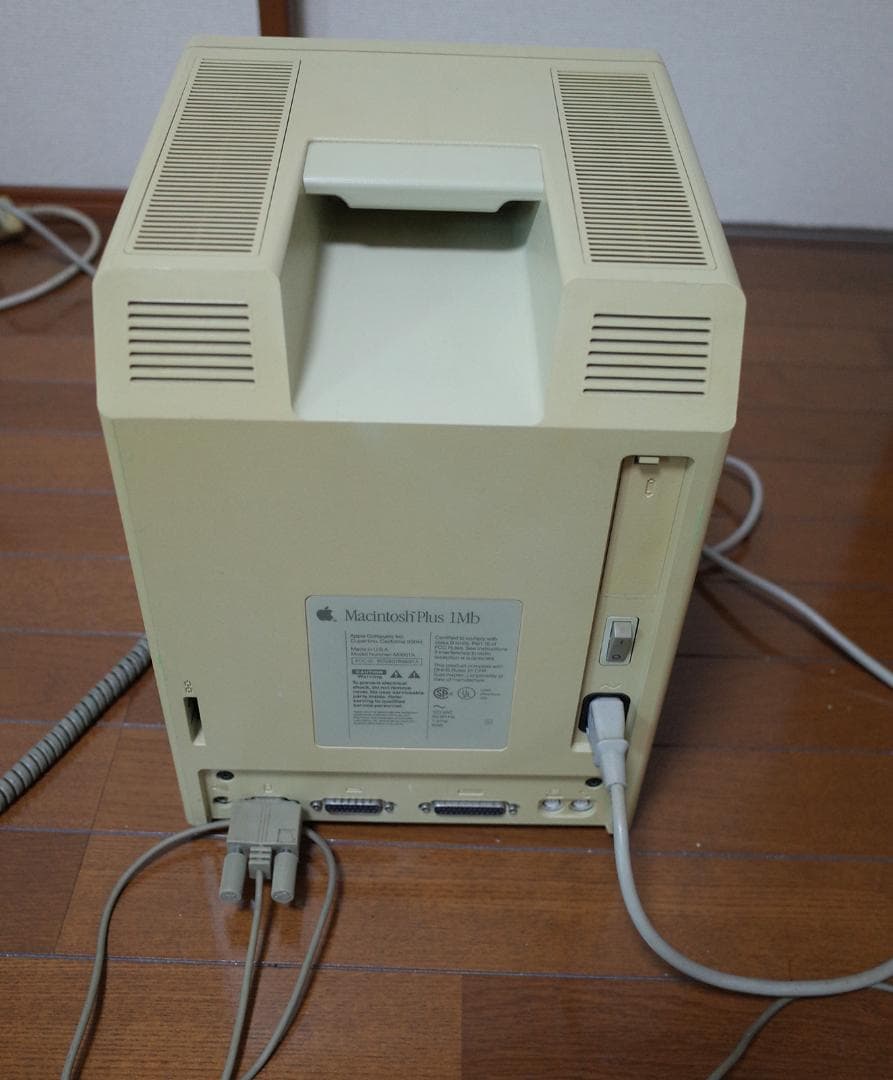 か*ん様 作動品 Apple Macintosh Plus 1Mb マッキントッ