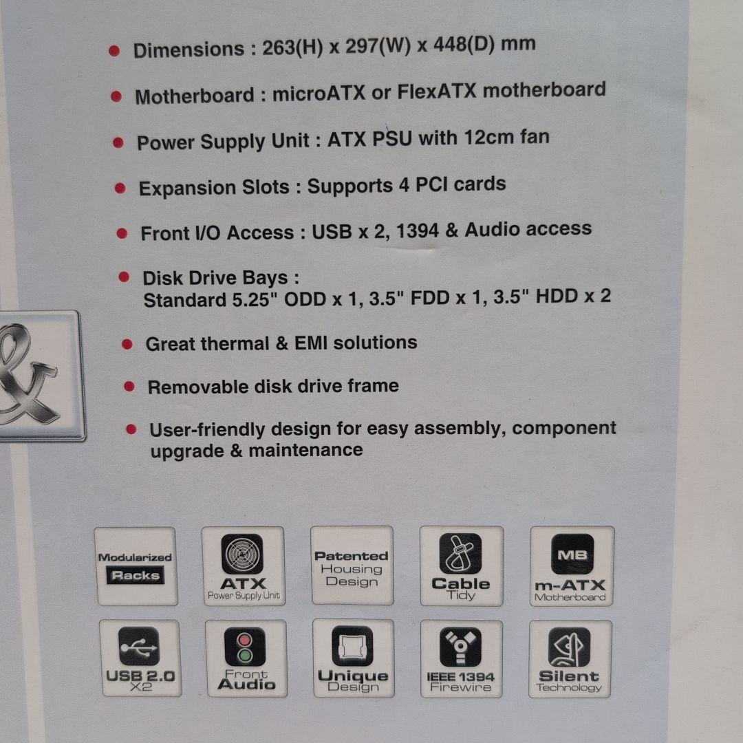 PCケース　ガンダム仕様　AOpen G326　microATX 中古