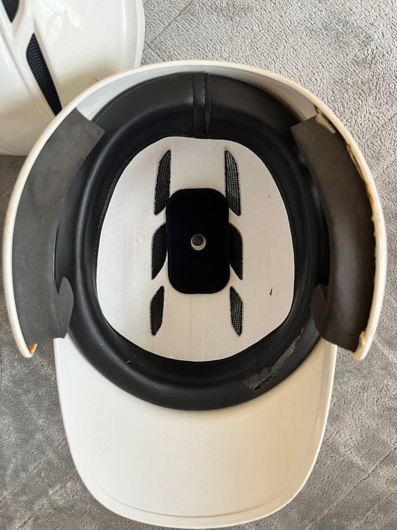 ホワイトヘルメット6個セット