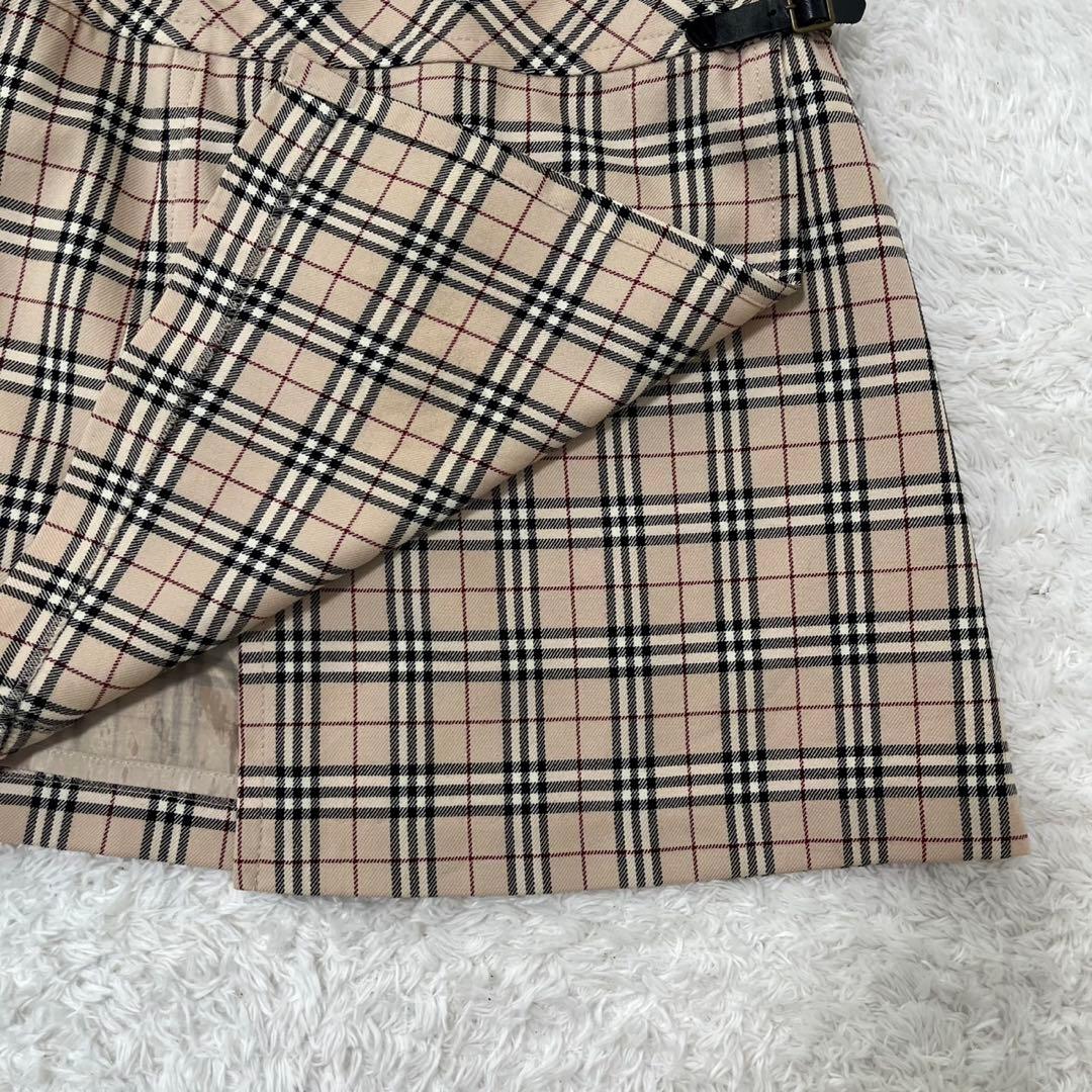美品 バーバリーブルーレーベル ノバチェック巻きスカート ベージュ　レザーベルト