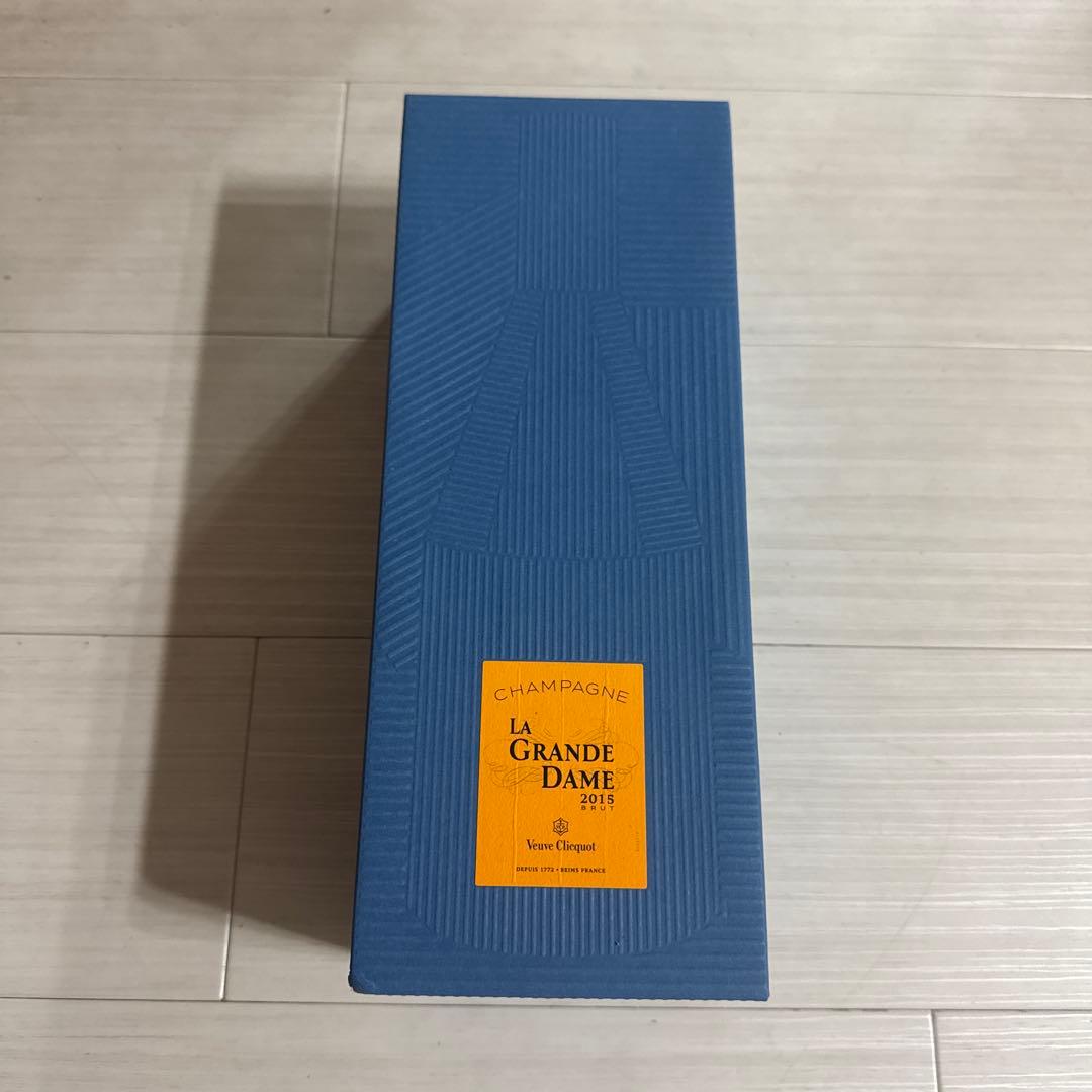 LA GRANDE DAME 2015 シャンパン