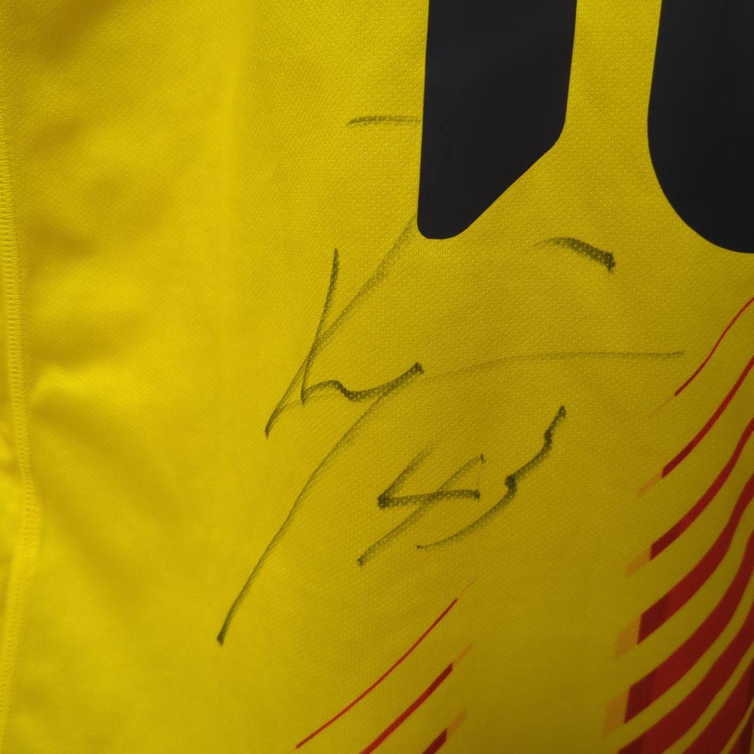 guti14　【選手着用、直筆サイン入り】本山雅志　ギラヴァンツ北九州ユニ