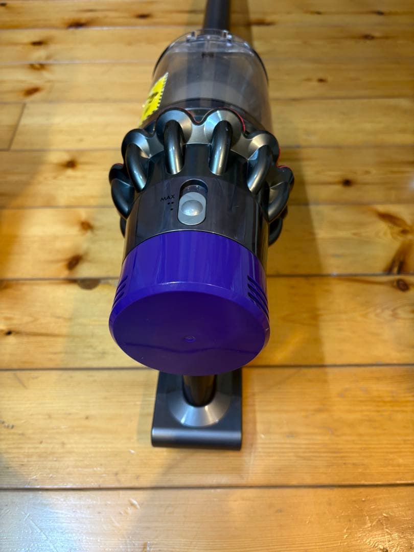 ダイソン Dyson V10（SV12） 動作確認済み　付属パーツ付き