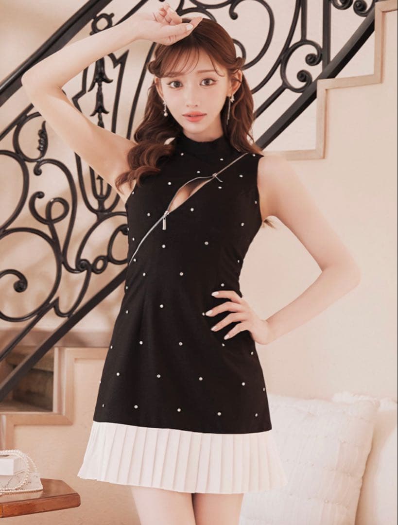 an ノースリーブ/ プリーツ/ ワンピース/ ミニドレス/ キャバドレス