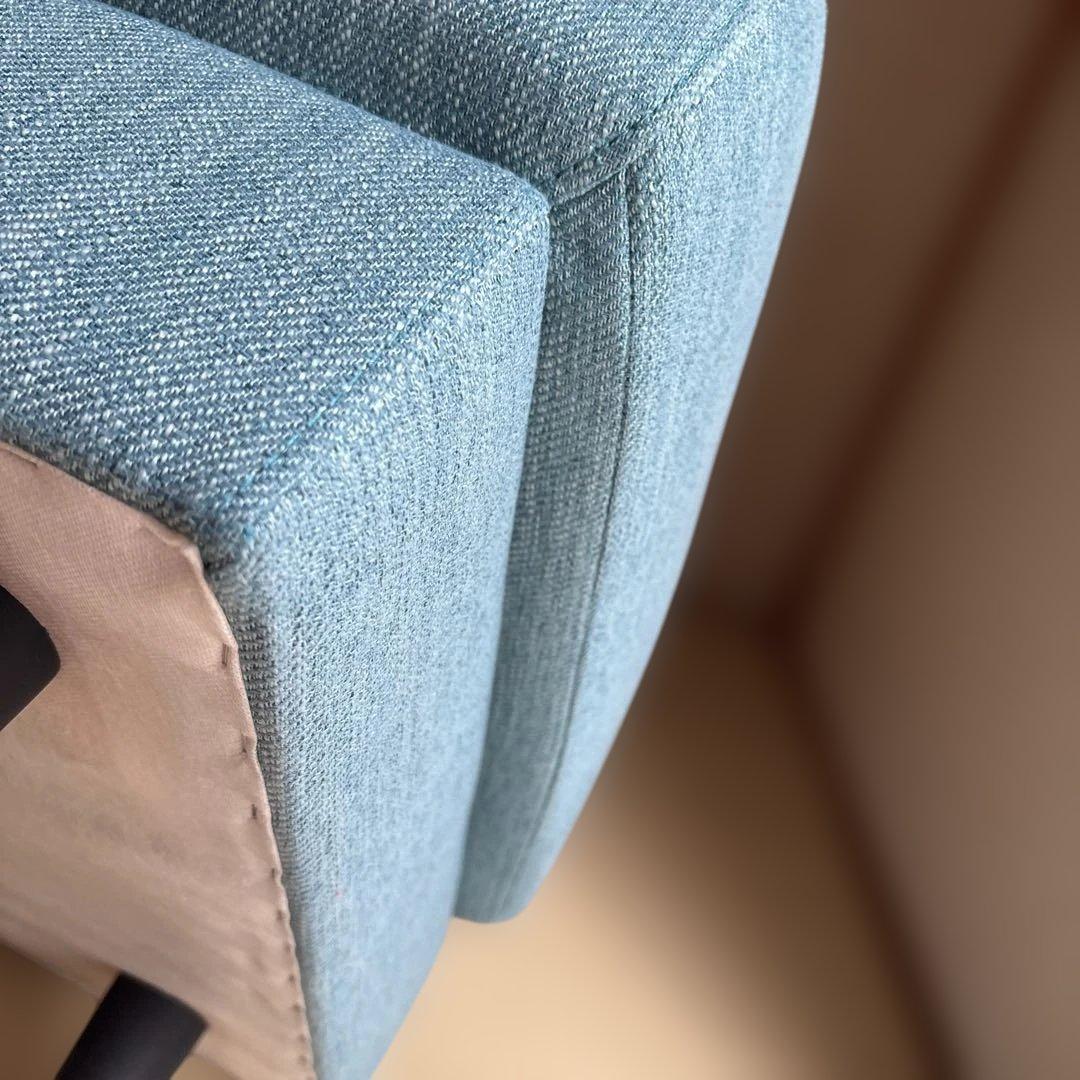 ニトリ　スツール　オットマン　ターコイズブルー色