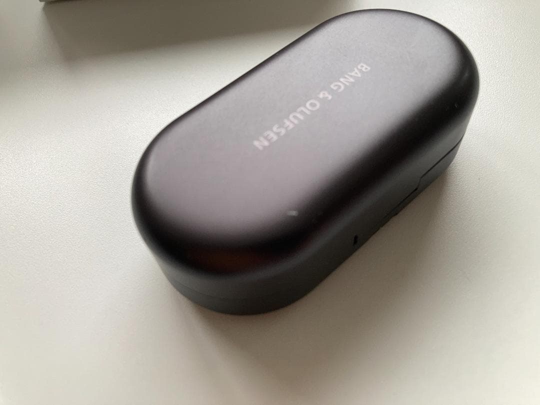 【パコさま用】Bang & Olufsen EQ　良音質！　ワイヤレスイヤホン