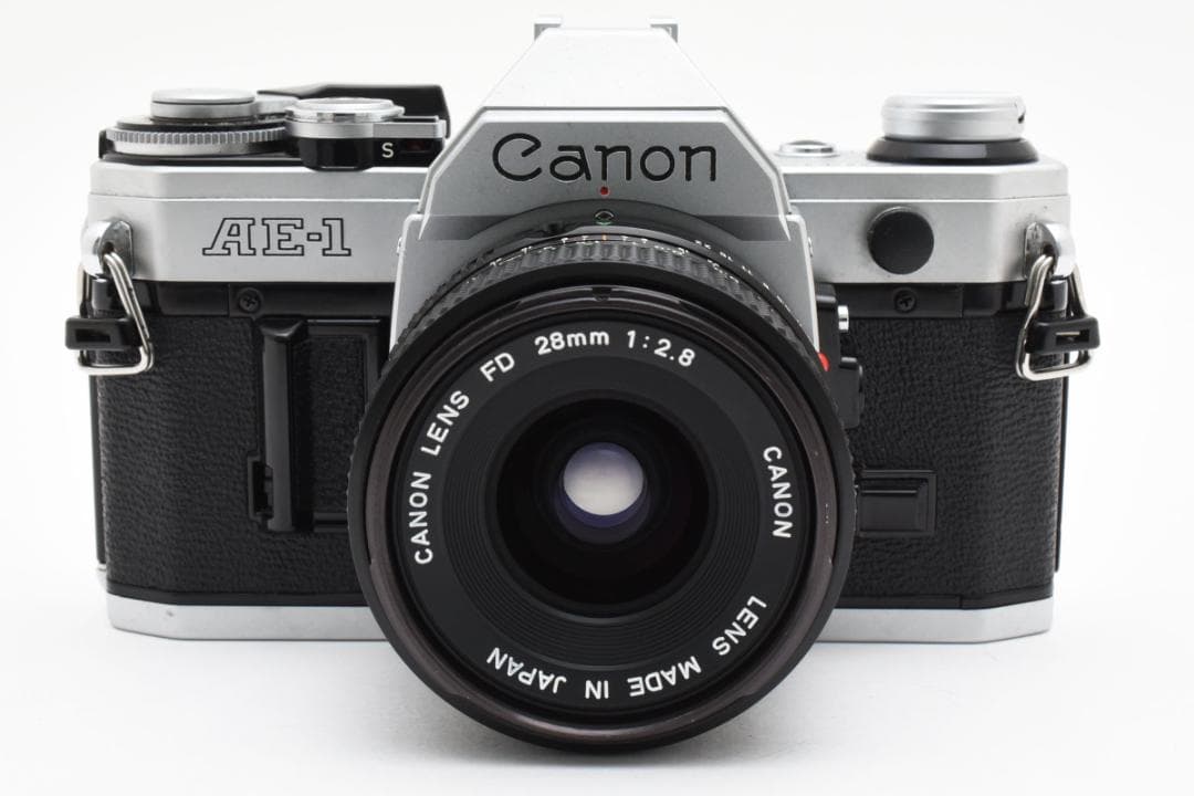 フィルムカメラ Canon AE-1 Silver + New FD 28mm f2.8