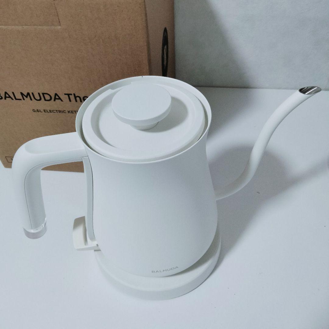 【2022年製】BALMUDA バルミューダ　電気ケトル　ホワイト　703