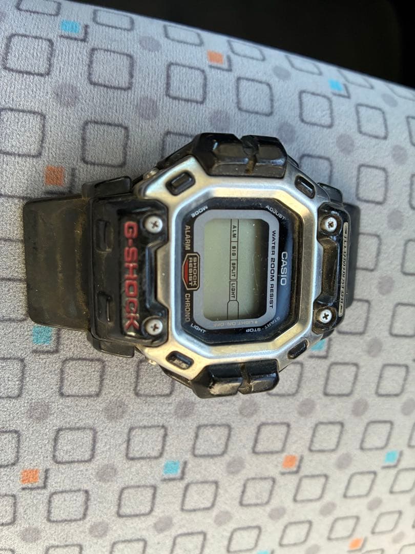 G-SHOCK ガンダム　DW8300 カシオ　　ジャンク扱い