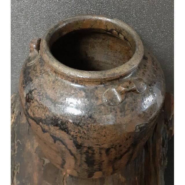 江戸時代　古瀬戸　古美濃　鉄釉　黒釉　三耳壺　壺　茶道具　茶器　花入れ　蹲壺