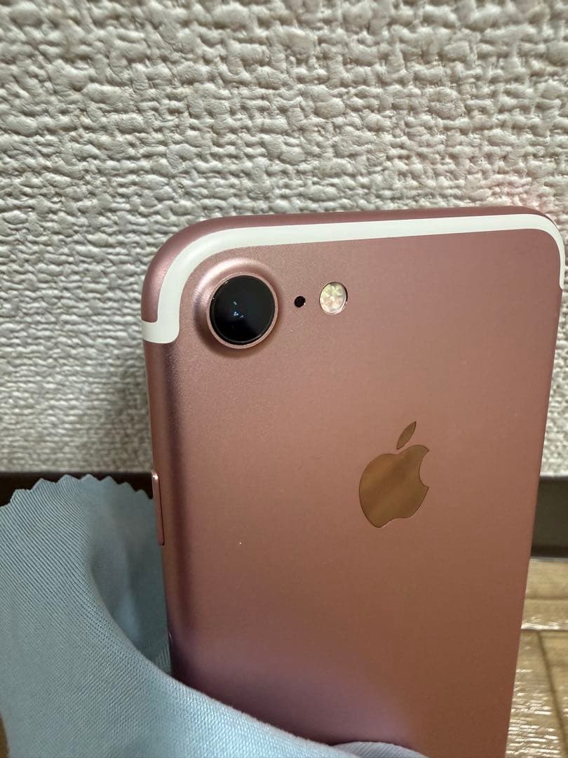 Apple iPhone 7 128GB ローズゴールド • おまけ付き