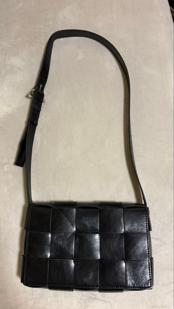 BOTTEGA VENETA ボッテガヴェネタ カセットバッグ ブラッ