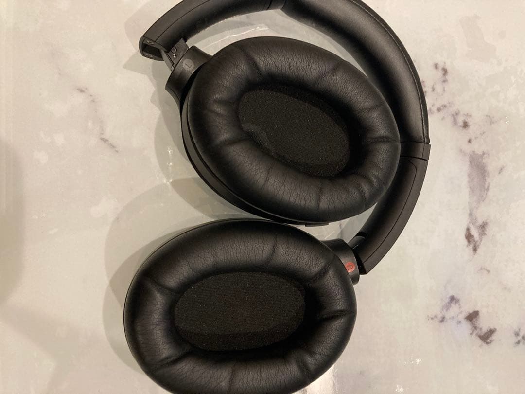 ソニー ワイヤレスノイズキャンセリングヘッドホン WH-1000XM4