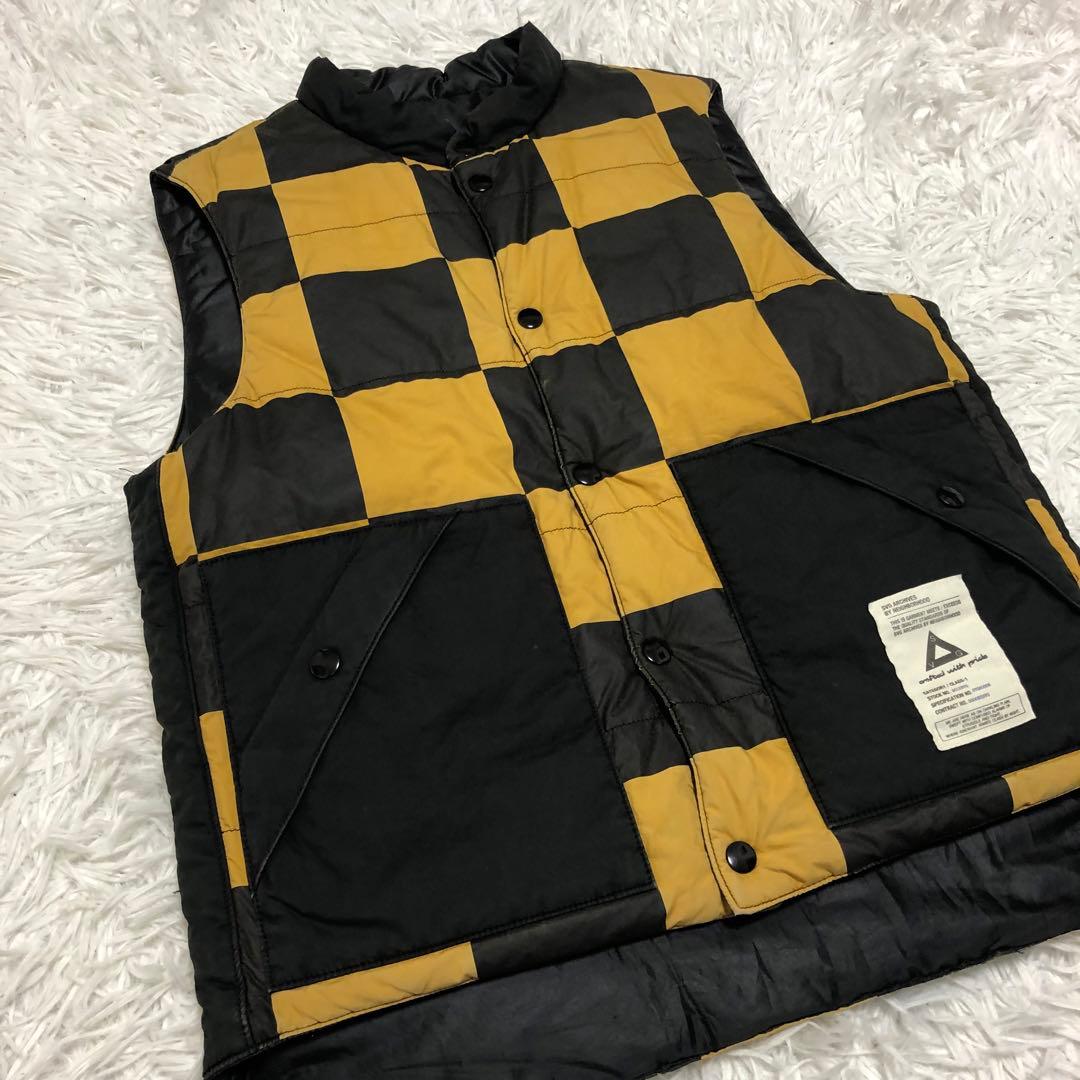 neighborhood ベスト　チェッカー　イエロー×ブラック　リバーシブル