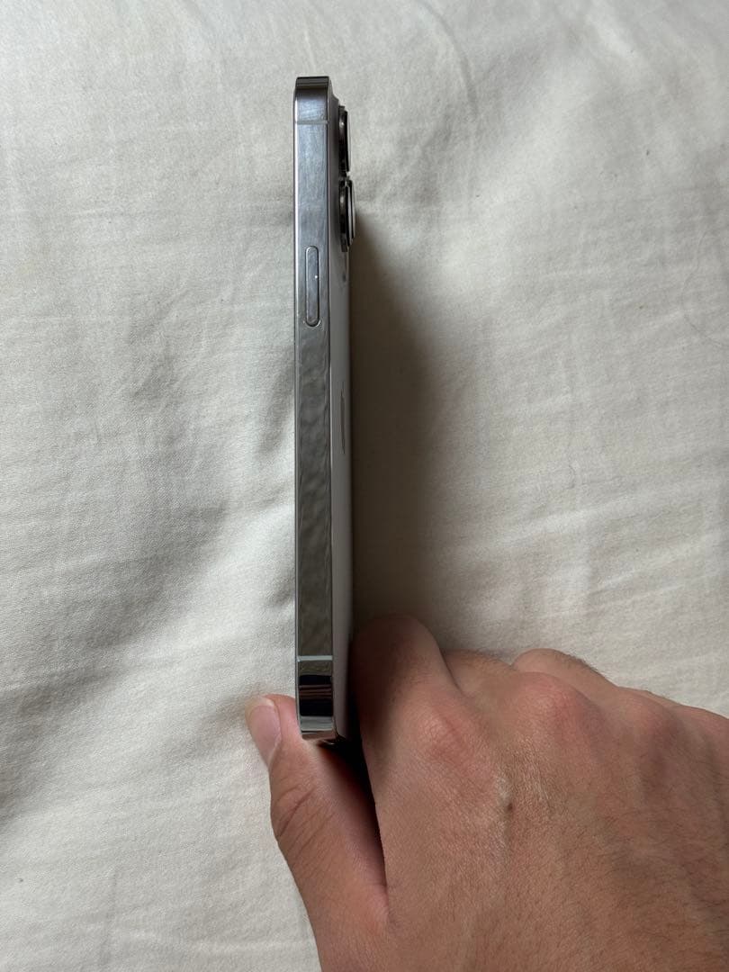 iPhone 13 Pro 本体