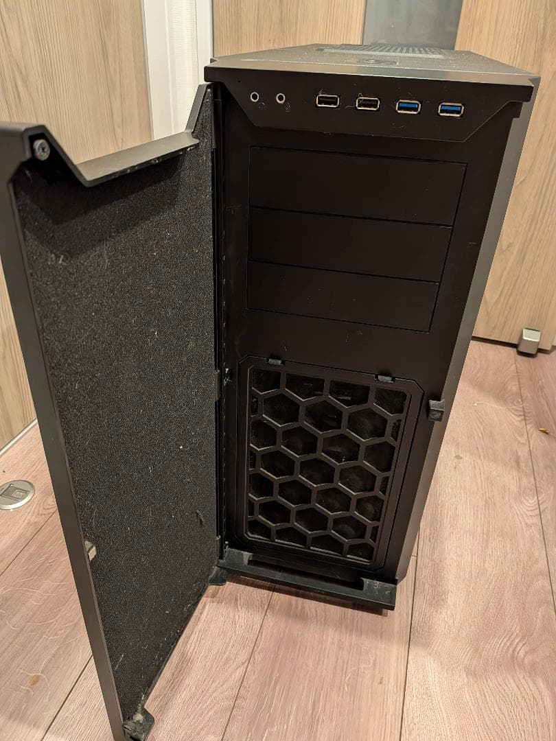ANTEC フルタワーケース P280