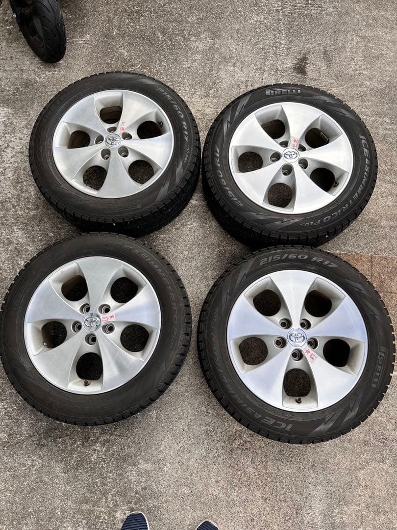 【最終値下げ‼️】アルファード　スタッドレスタイヤ・ホイールセット