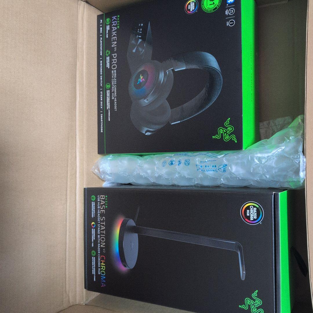 Razer Kraken V4 Pro &Base Station V2　セット