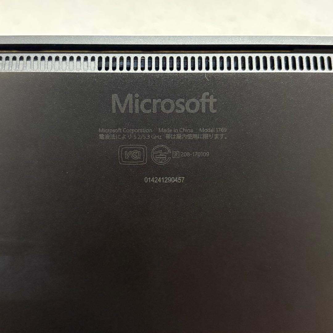 Microsoft Surface Laptop 2 ブラック