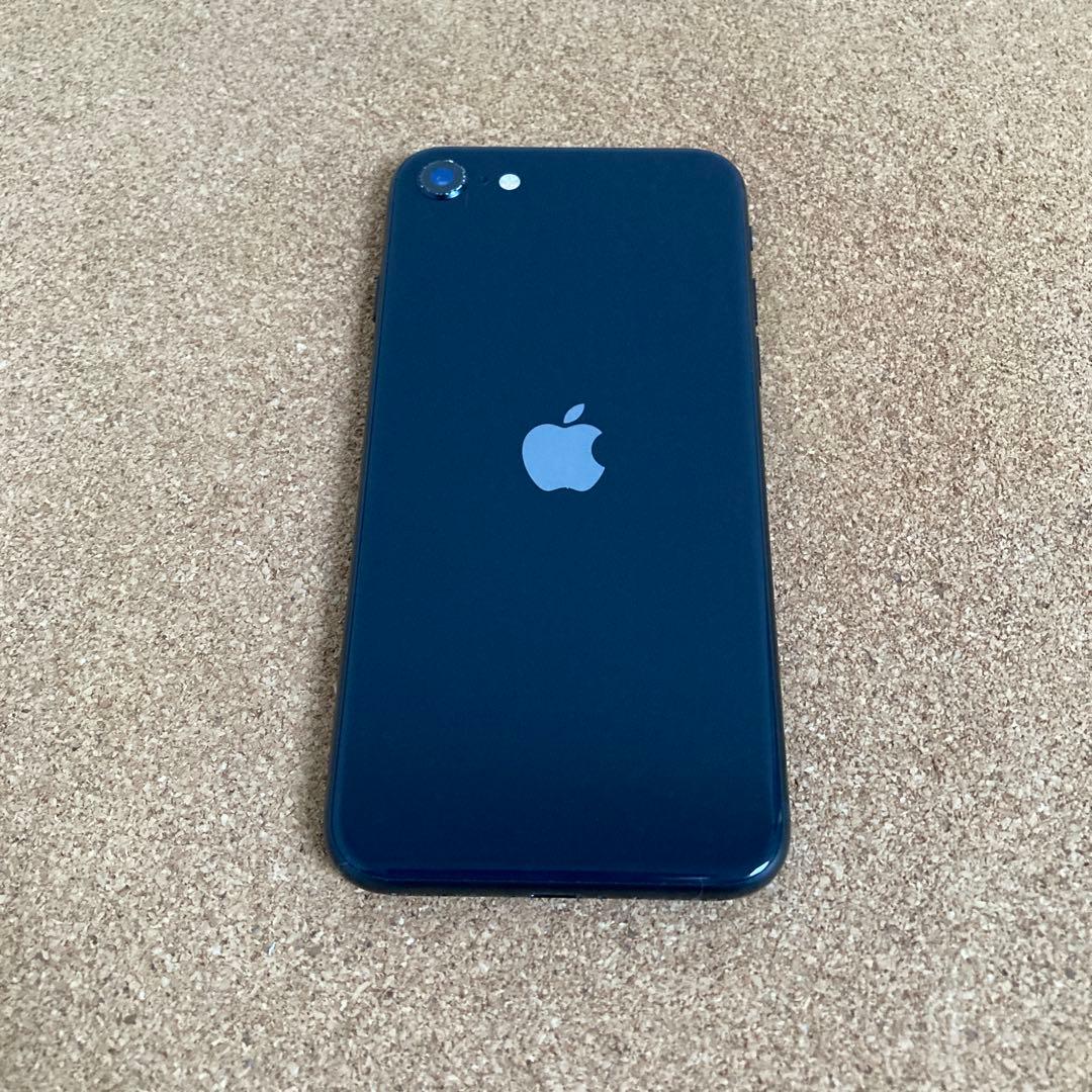 4031 電池新品☆比較的美品☆iPhoneSE3 128GB SIMフリー☆