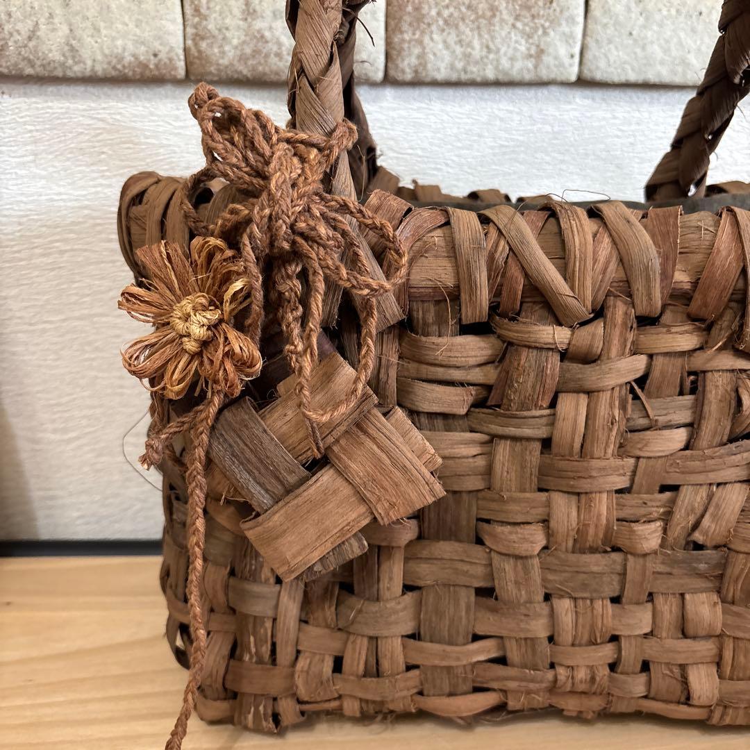 山葡萄　天然素材編み込みかごバッグ