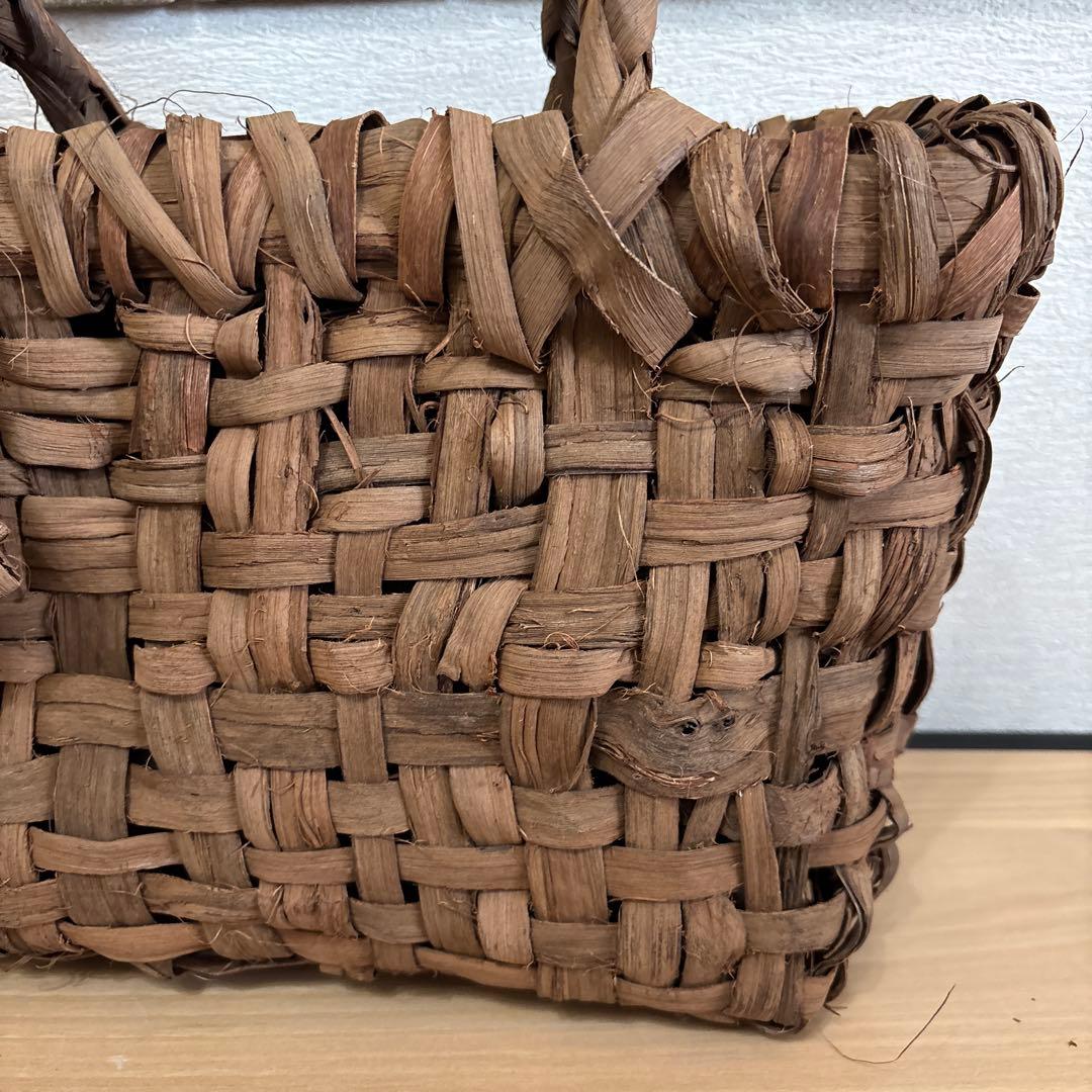 山葡萄　天然素材編み込みかごバッグ