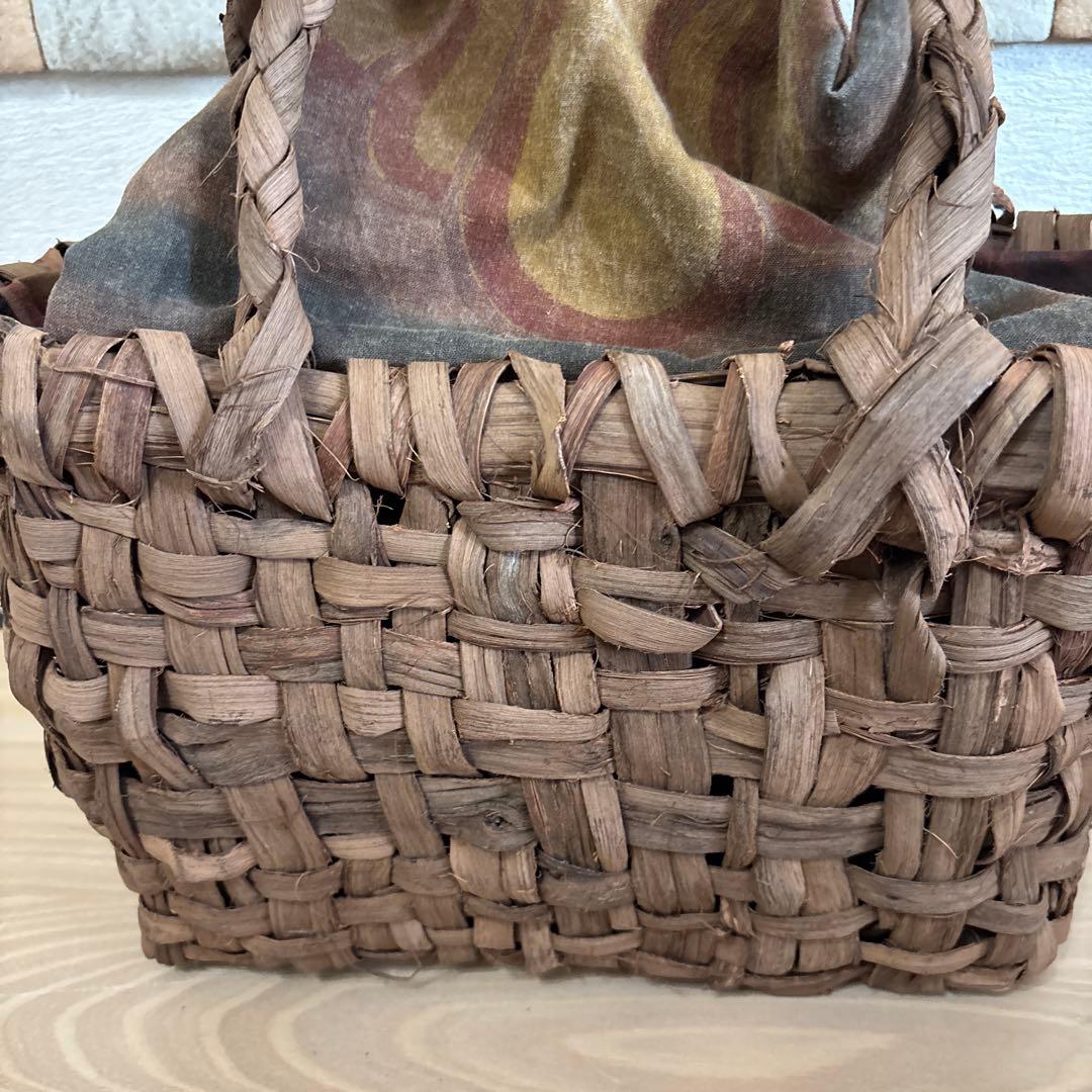 山葡萄　天然素材編み込みかごバッグ