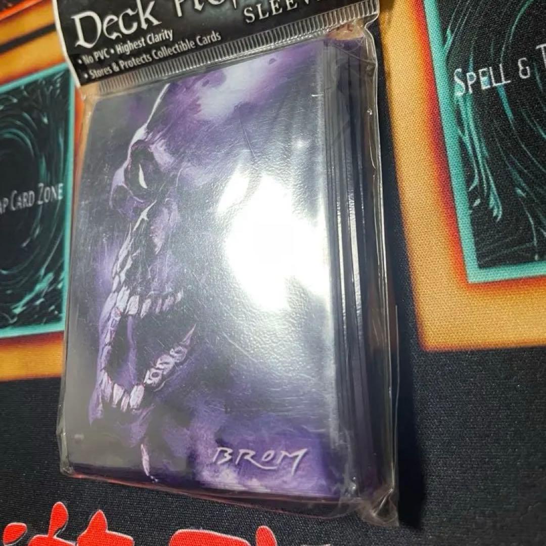 新品未開封 Ultra PRO brom スリーブ